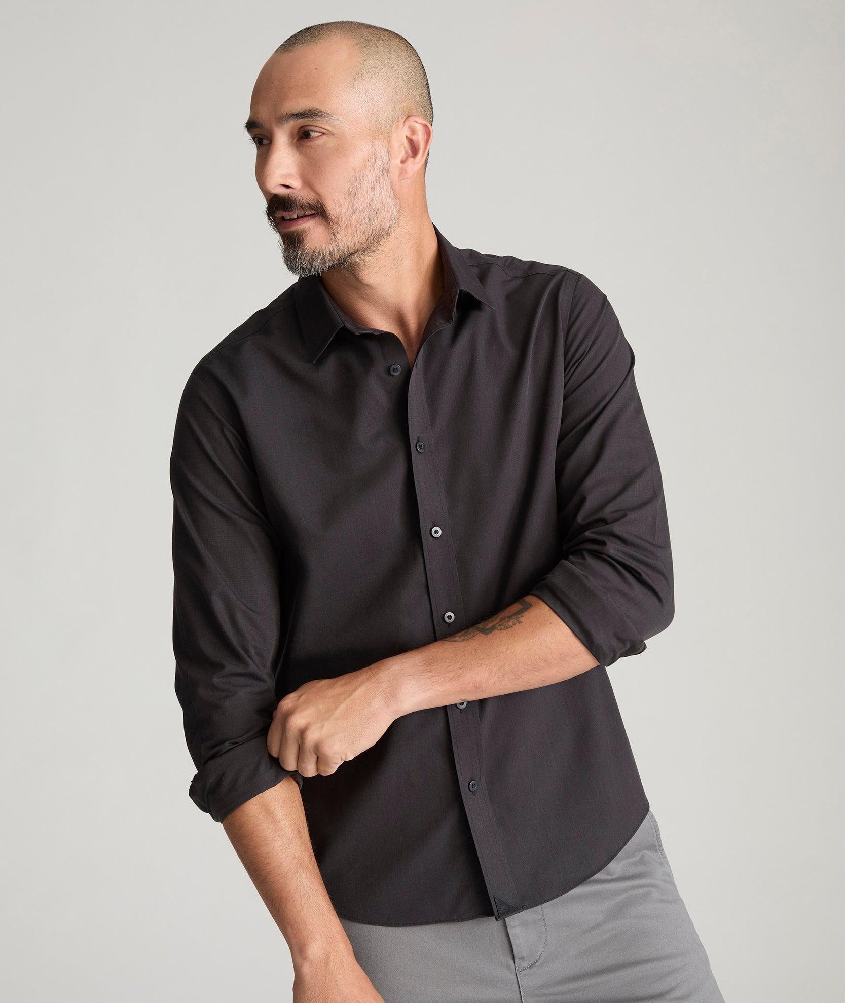 Black dress shirt untucked on sale