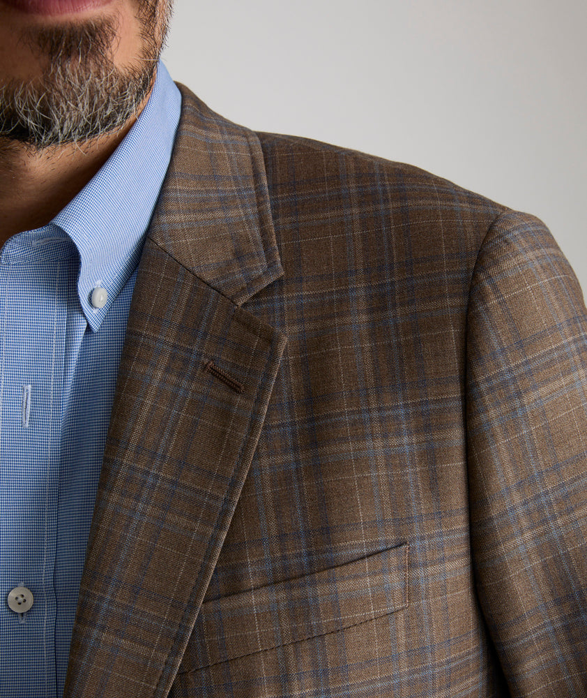 Model is wearing UNTUCKit Italian Wool Carrington Sport Coat.