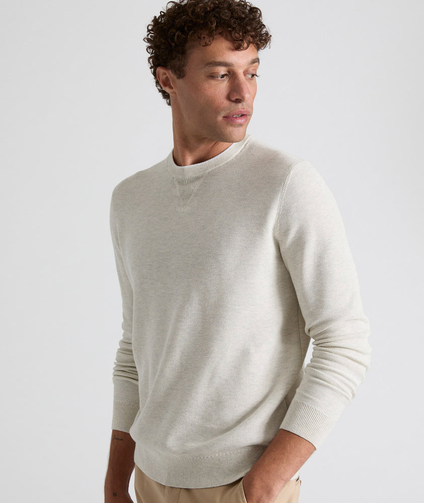 Model is wearing UNTUCKit Greene Crewneck  in Hthr Dove.