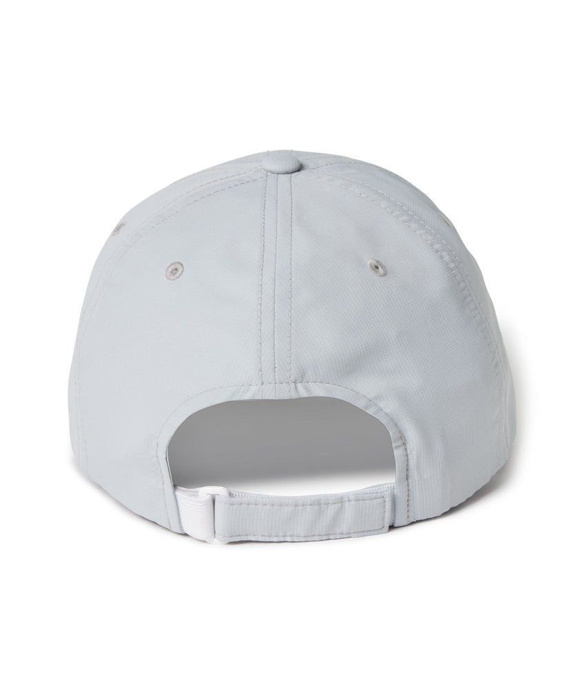 UNTUCKit performance hat in gray