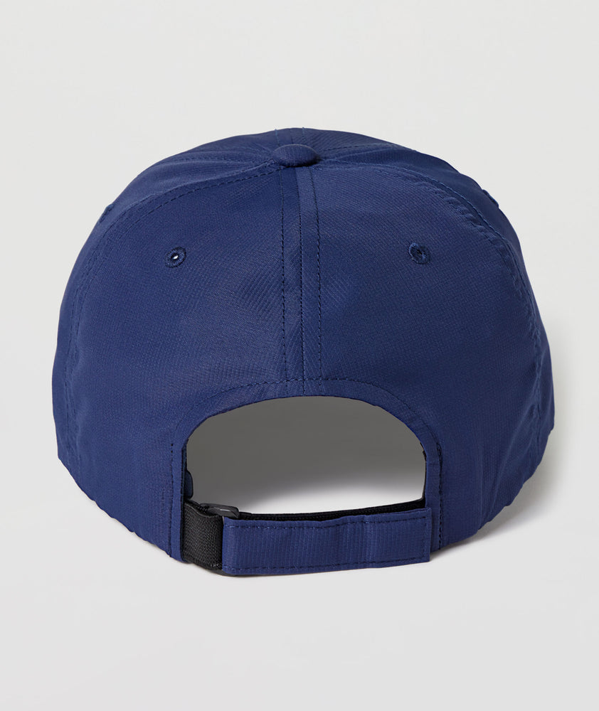 UNTUCKit performance hat in navy. 