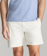 Model wearing UNTUCKit Stone 7" Chino Shorts.