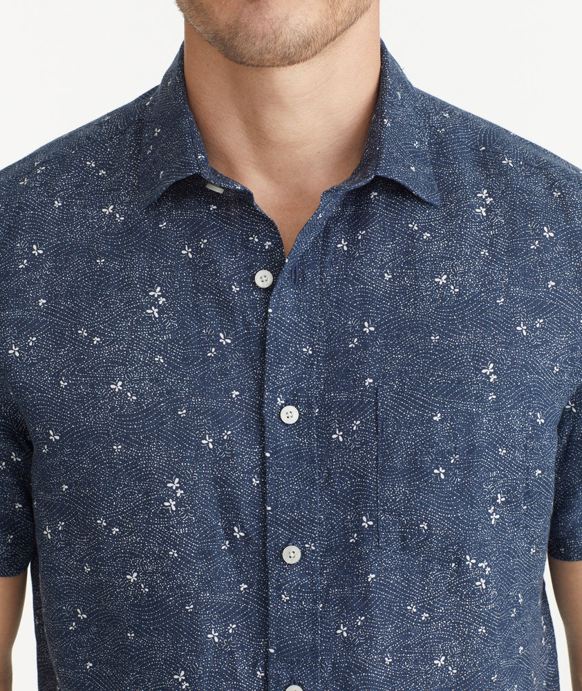 Linen Short-Sleeve Hopper Shirt Navy Butterfly Print | UNTUCKit